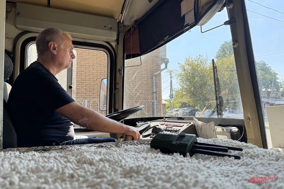 Автобус смерти. Водители в Горловке выходят в рейс, рискуя собой Автобус смерти. Водители в Горловке выходят в рейс, рискуя собой