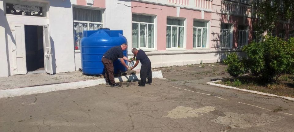 Роман Конев: 20 августа 2025 года депутаты городского Совета Наталия Ботвина, София Потапова, Андрей Костюк, Нелля Якуненко, Максим Лебедев, Николай Гальченко во исполнение поручения Главы Донецкой Народной Республики... Роман Конев: 20 августа 2025 года депутаты городского Совета Наталия Ботвина, София Потапова, Андрей Костюк, Нелля Якуненко, Максим Лебедев, Николай Гальченко во исполнение поручения Главы Донецкой Народной Республики...