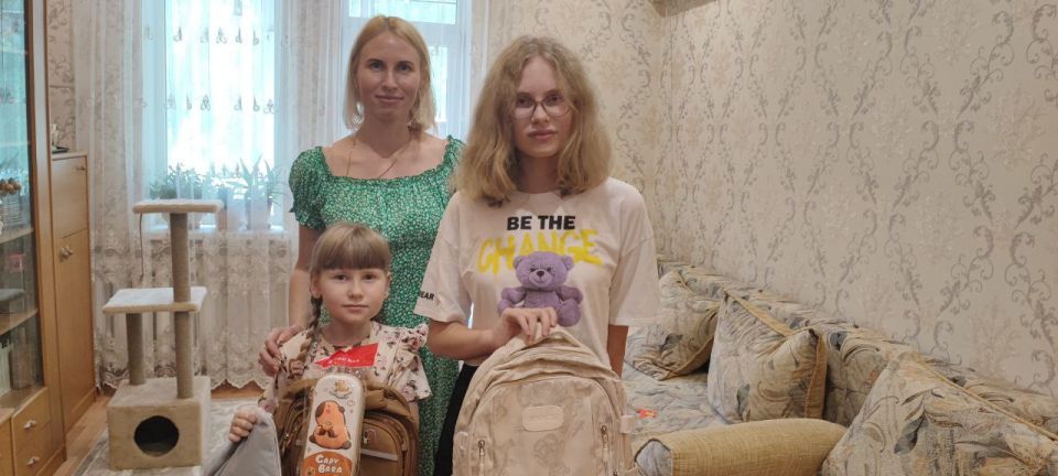 Сергей Скиданов: В рамках акции "Собери ребенка в школу", которую проводит партия "Единая Россия", мой помощник Прилепский Анатолий Анатольевич, вручил школьные принадлежности: рюкзаки, тетради, пеналы, а также школьную... Сергей Скиданов: В рамках акции "Собери ребенка в школу", которую проводит партия "Единая Россия", мой помощник Прилепский Анатолий Анатольевич, вручил школьные принадлежности: рюкзаки, тетради, пеналы, а также школьную...