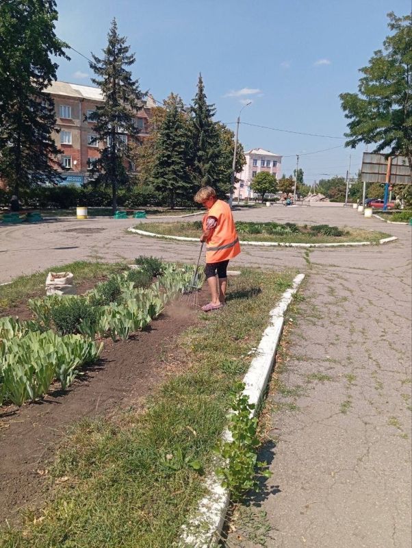 МУП «Простор» ежедневно выполняет все необходимые работы по содержанию городских улиц МУП «Простор» ежедневно выполняет все необходимые работы по содержанию городских улиц