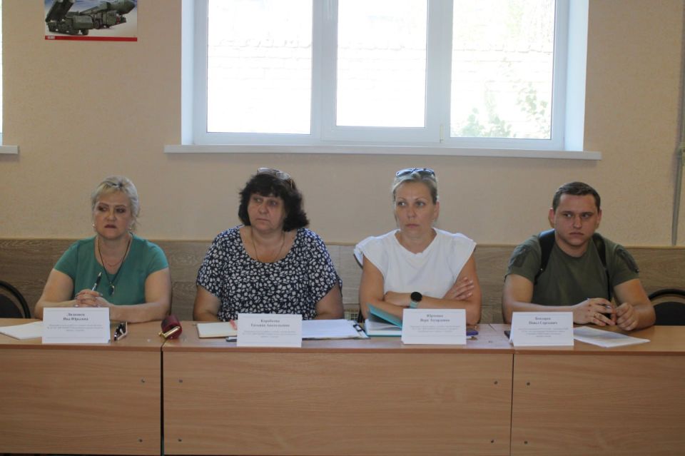 Состоялось заседание комиссии по делам несовершеннолетних и защите их прав администрации городского округа Горловка Состоялось заседание комиссии по делам несовершеннолетних и защите их прав администрации городского округа Горловка