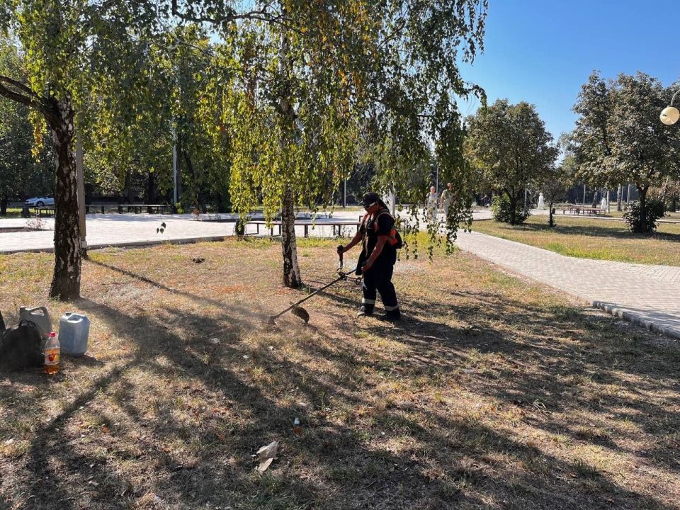 МУП «Простор» ежедневно выполняет все необходимые работы по содержанию городских улиц МУП «Простор» ежедневно выполняет все необходимые работы по содержанию городских улиц