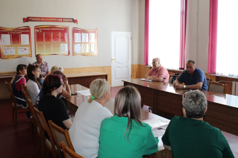 Иван Приходько: Состоялась встреча руководства администрации городского округа Горловка с трудовым коллективом Иван Приходько: Состоялась встреча руководства администрации городского округа Горловка с трудовым коллективом