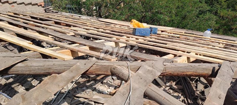 Иван Приходько: Горловские коммунальщики восстанавливают поврежденные в результате украинской вооруженной агрессии дома и объекты гражданской инфраструктуры Иван Приходько: Горловские коммунальщики восстанавливают поврежденные в результате украинской вооруженной агрессии дома и объекты гражданской инфраструктуры