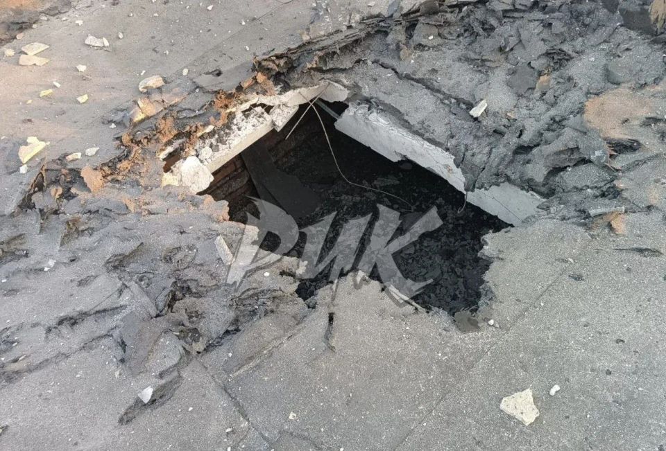 Иван Приходько: В результате украинской вооружённой агрессии в центре Горловки фиксируются множественные повреждения объектов гражданской инфраструктуры и жилых домов Иван Приходько: В результате украинской вооружённой агрессии в центре Горловки фиксируются множественные повреждения объектов гражданской инфраструктуры и жилых домов