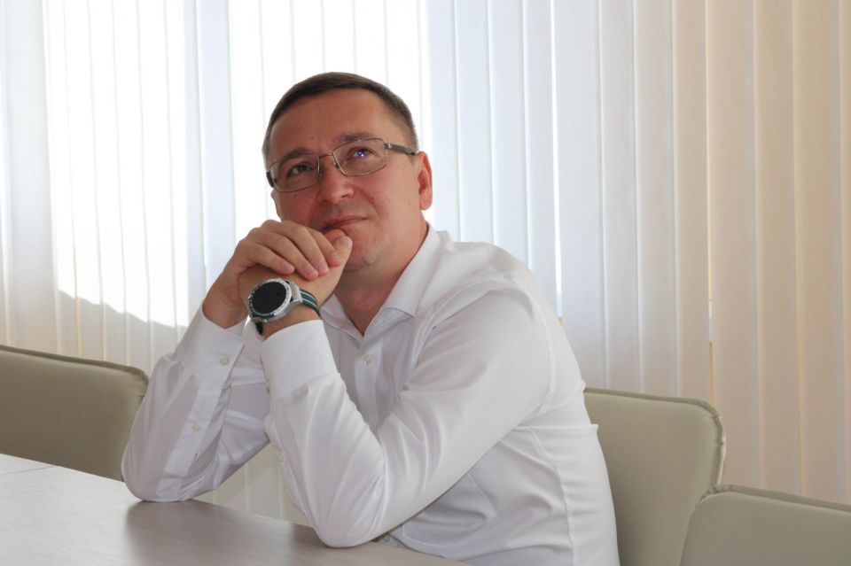 Иван Приходько: В формате видеоконференцсвязи совместно с Министром молодежной политики Донецкой Народной Республики Кириллом Борисовичем Макаровым и председателем Горловского городского совета Донецкой Народной Республики... Иван Приходько: В формате видеоконференцсвязи совместно с Министром молодежной политики Донецкой Народной Республики Кириллом Борисовичем Макаровым и председателем Горловского городского совета Донецкой Народной Республики...