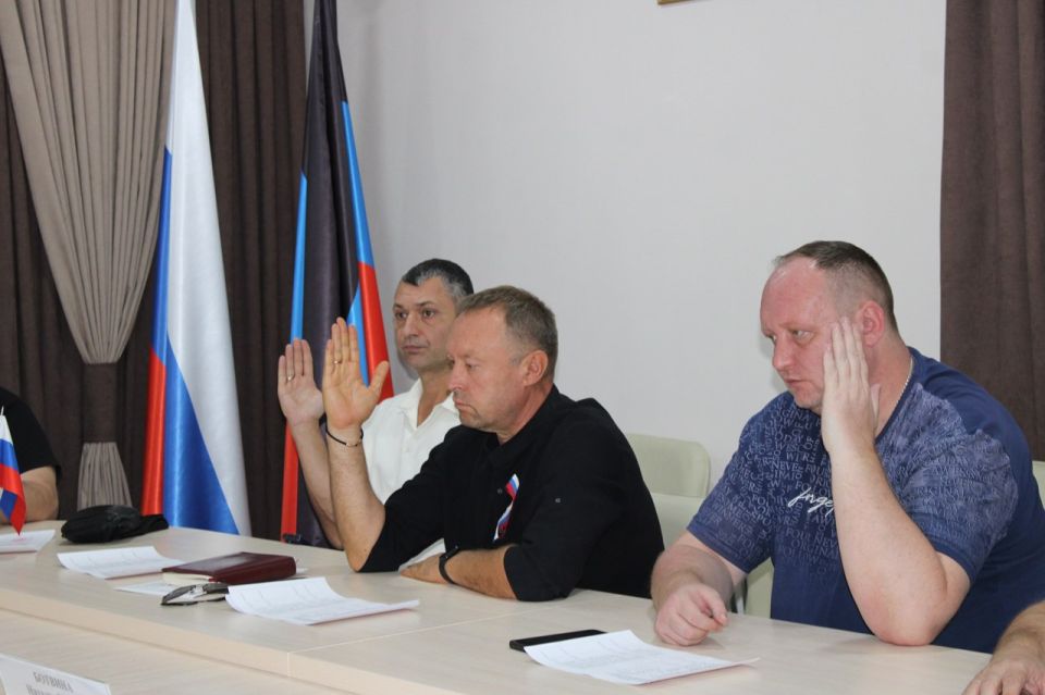 Роман Конев: В пятницу, 22 августа 2025 года, принял участие в совместном заседании постоянных комитетов по вопросам бюджета, налоговой политики и финансам, по вопросам жилищно-коммунального хозяйства, транспорта и... Роман Конев: В пятницу, 22 августа 2025 года, принял участие в совместном заседании постоянных комитетов по вопросам бюджета, налоговой политики и финансам, по вопросам жилищно-коммунального хозяйства, транспорта и...