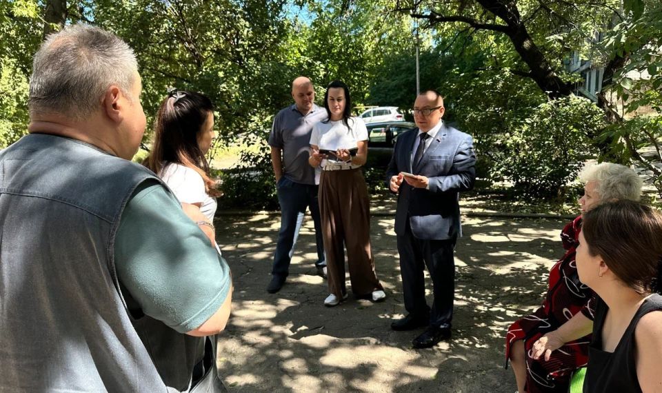  :     :    ,     -  ,    ,         