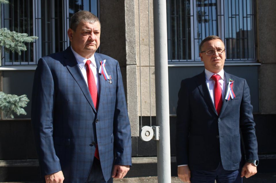 Иван Приходько: В Горловке сегодня, 22 августа, прошла церемония торжественного поднятия российского флага