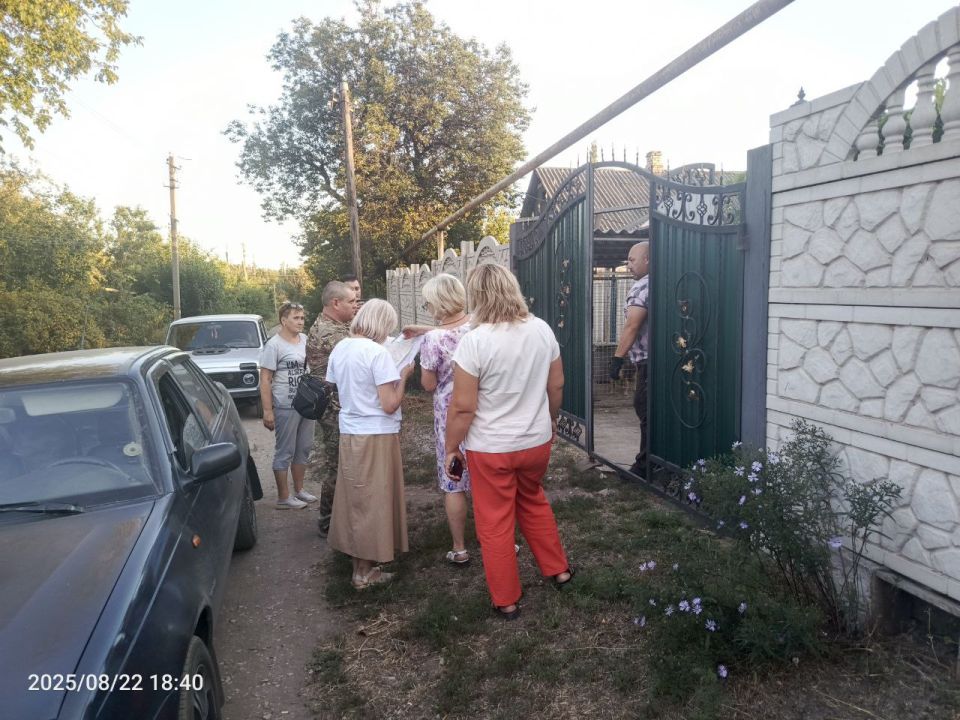 Иван Приходько: В одном из поселков Центрально-Городского района Горловки сегодня прошла очередная инспекция по вопросу использования воды частными лицами Иван Приходько: В одном из поселков Центрально-Городского района Горловки сегодня прошла очередная инспекция по вопросу использования воды частными лицами