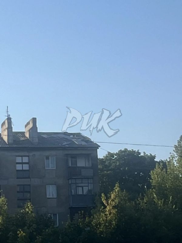 Иван Приходько: Последствия массированного артобстрела центра Горловки с позиций украинских вооружённых бандформирований Иван Приходько: Последствия массированного артобстрела центра Горловки с позиций украинских вооружённых бандформирований