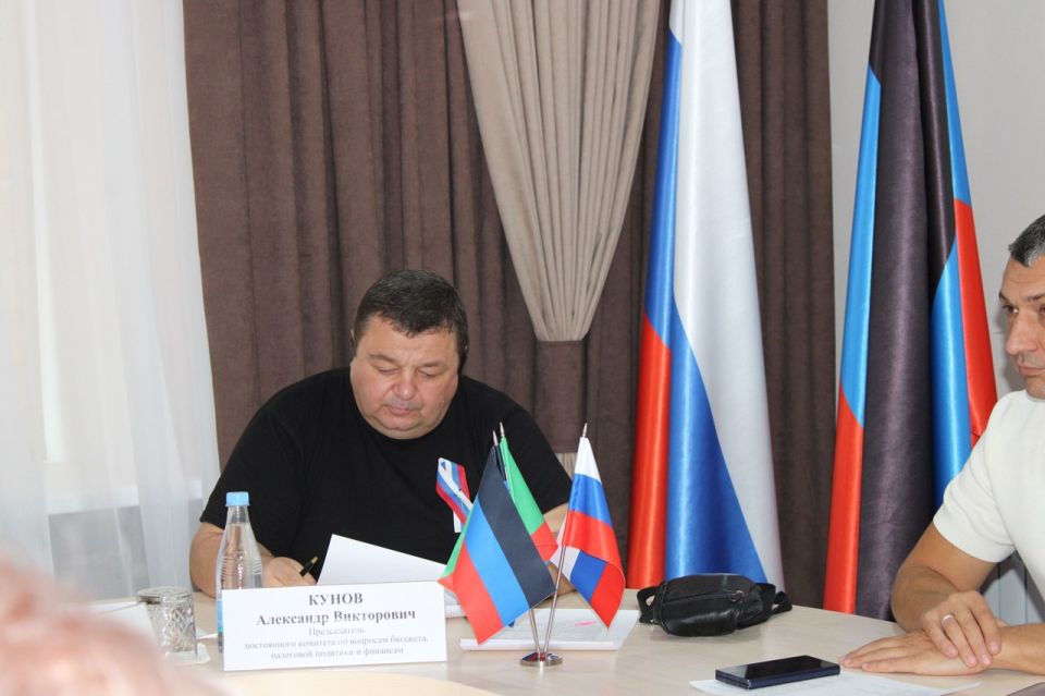 Роман Конев: В пятницу, 22 августа 2025 года, принял участие в совместном заседании постоянных комитетов по вопросам бюджета, налоговой политики и финансам, по вопросам жилищно-коммунального хозяйства, транспорта и... Роман Конев: В пятницу, 22 августа 2025 года, принял участие в совместном заседании постоянных комитетов по вопросам бюджета, налоговой политики и финансам, по вопросам жилищно-коммунального хозяйства, транспорта и...