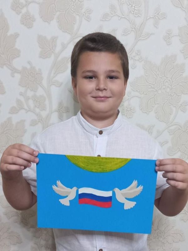 В Центрально-Городском внутригородском районе города Горловка прошли праздничные мероприятия ко Дню Государственного флага Российской Федерации В Центрально-Городском внутригородском районе города Горловка прошли праздничные мероприятия ко Дню Государственного флага Российской Федерации