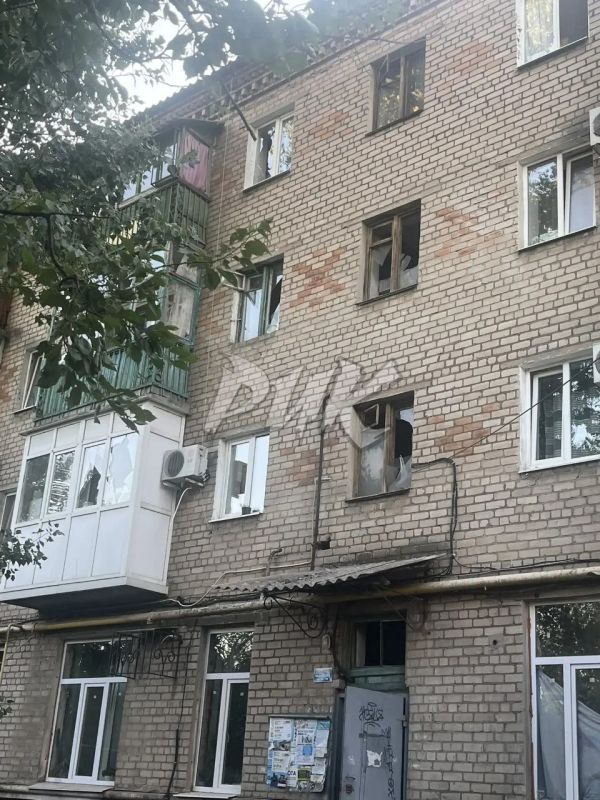 Иван Приходько: Центр Горловки. Последствие украинской вооружённой агрессии Иван Приходько: Центр Горловки. Последствие украинской вооружённой агрессии