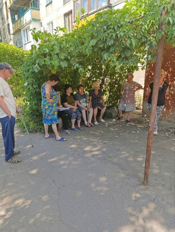 Иван Приходько: В Горловке активно ведется работа по выбору старших по домам в рамках реализации партийного проекта «Управдом» от Единой России Иван Приходько: В Горловке активно ведется работа по выбору старших по домам в рамках реализации партийного проекта «Управдом» от Единой России