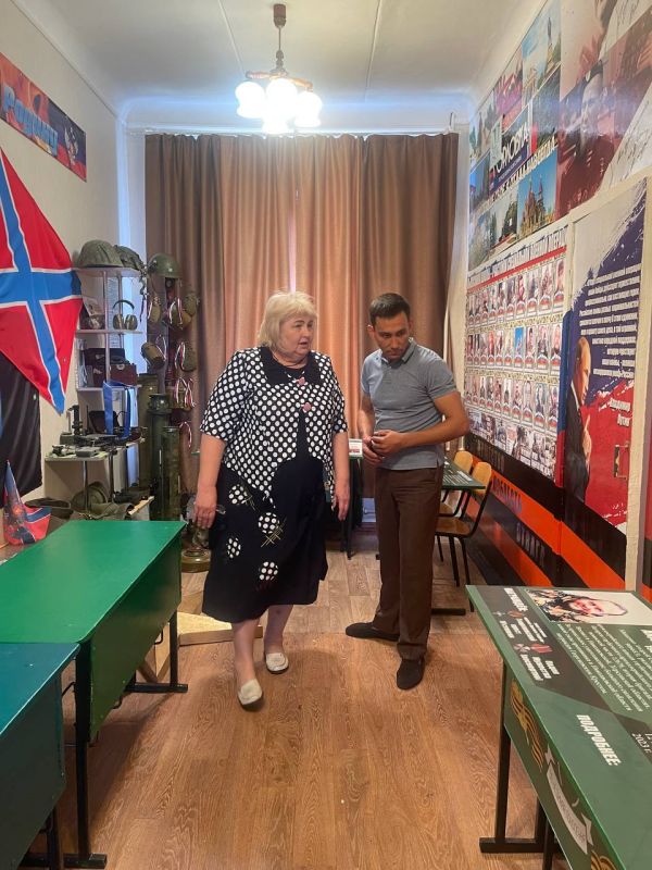 Денис Машков: Согласно поручению Главы Донецкой Народной Республики  Дениса Пушилина ,  провел встречу с педагогическим коллективом школы № 41 в городе Горловка Денис Машков: Согласно поручению Главы Донецкой Народной Республики  Дениса Пушилина ,  провел встречу с педагогическим коллективом школы № 41 в городе Горловка