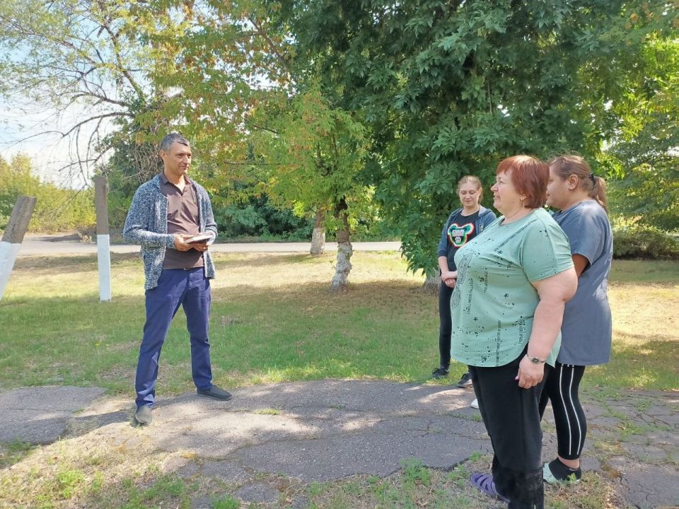 Иван Приходько: В Калининском внутригородском районе прошла встреча с жителями Иван Приходько: В Калининском внутригородском районе прошла встреча с жителями