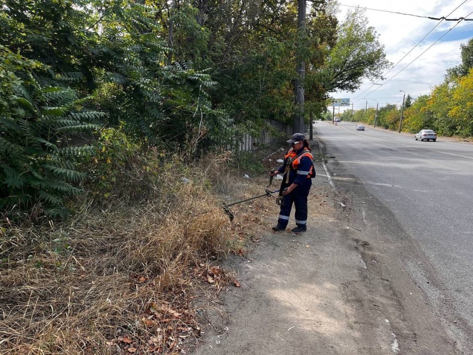 МУП «Простор» ежедневно выполняет все необходимые работы по содержанию городских улиц МУП «Простор» ежедневно выполняет все необходимые работы по содержанию городских улиц