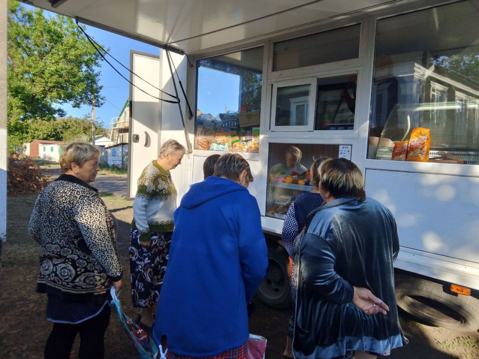 С 23 по 26 августа 2025 года осуществлена выездная торговля с использованием автомагазинов в населенных пунктах городских округов Донецк, Докучаевск, Горловка, Мариуполь, на территории г С 23 по 26 августа 2025 года осуществлена выездная торговля с использованием автомагазинов в населенных пунктах городских округов Донецк, Докучаевск, Горловка, Мариуполь, на территории г