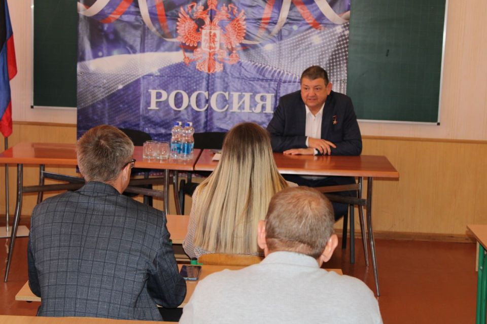 Иван Приходько: Во исполнение поручения Главы Донецкой Народной Республики Дениса Владимировича Пушилина сегодня провел ряд встреч с трудовыми коллективами