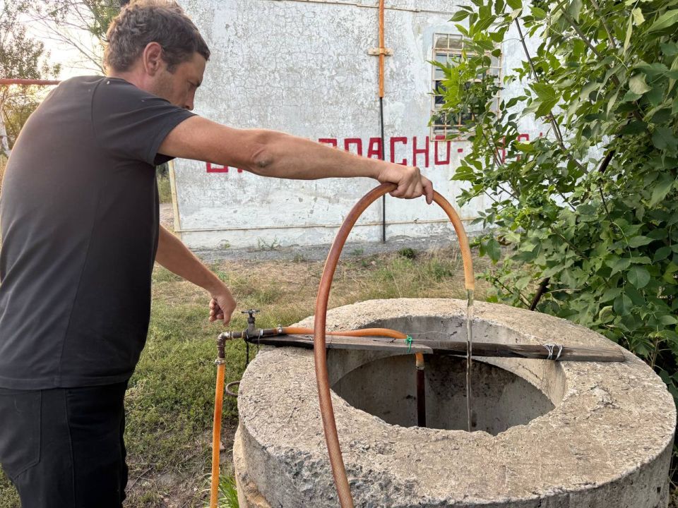 Роман Конев: В одном из посёлков Центрально-Городского района Горловки состоялась регулярная проверка расходования воды частными потребителями Роман Конев: В одном из посёлков Центрально-Городского района Горловки состоялась регулярная проверка расходования воды частными потребителями