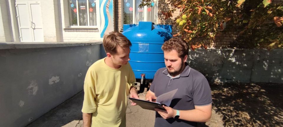 Роман Конев: 28 августа 2025 года во исполнение поручения Главы Донецкой Народной Республики, депутаты Горловского городского совета Донецкой Народной Республики Павел Калфакчиян, Сергей Медведев и Алексей Костин посетили... Роман Конев: 28 августа 2025 года во исполнение поручения Главы Донецкой Народной Республики, депутаты Горловского городского совета Донецкой Народной Республики Павел Калфакчиян, Сергей Медведев и Алексей Костин посетили...