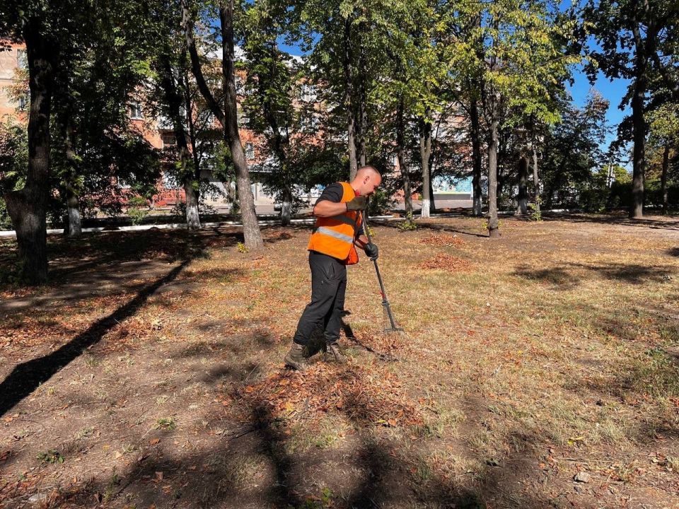 МУП «Простор» ежедневно выполняет все необходимые работы по содержанию городских улиц МУП «Простор» ежедневно выполняет все необходимые работы по содержанию городских улиц