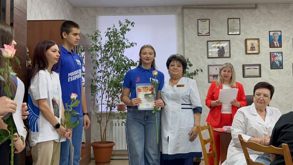 Иван Приходько: В Горловке состоялось награждение волонтеров Иван Приходько: В Горловке состоялось награждение волонтеров