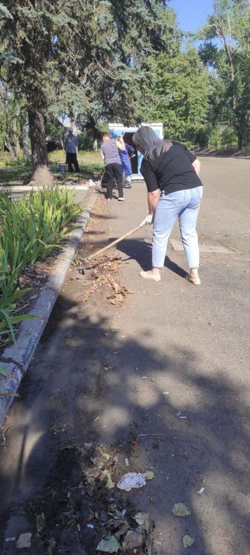 Иван Приходько: В Никитовском районе Горловки продолжается масштабный партийный проект Единой России «Городская среда» Иван Приходько: В Никитовском районе Горловки продолжается масштабный партийный проект Единой России «Городская среда»