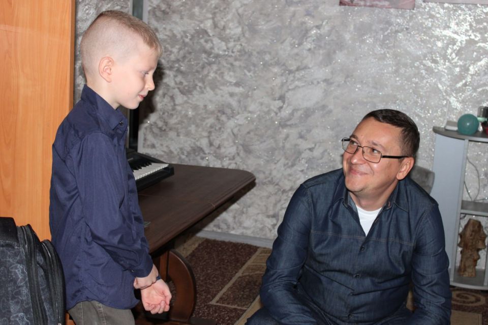 Роман Конев: Совместно с Главой Администрации городского округа Горловка Донецкой Народной Республики Иваном Сергеевичем Приходько ( Роман Конев: Совместно с Главой Администрации городского округа Горловка Донецкой Народной Республики Иваном Сергеевичем Приходько (