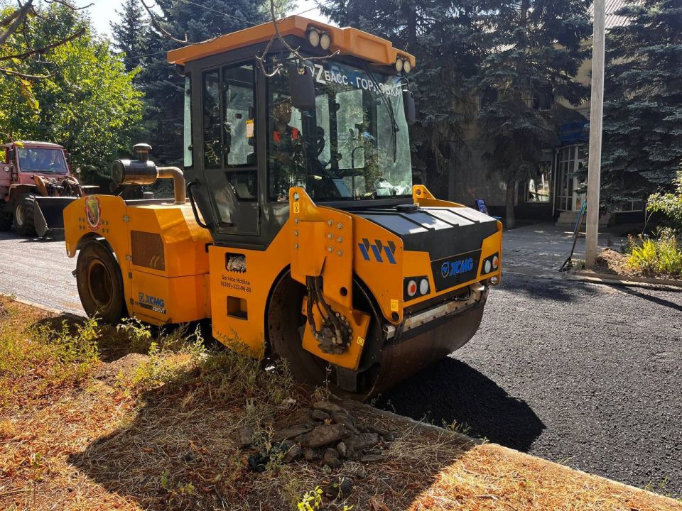 Роман Конев: В прифронтовой Горловке продолжается ремонт дорожного покрытия Роман Конев: В прифронтовой Горловке продолжается ремонт дорожного покрытия