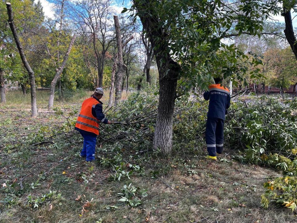 Роман Конев: МУНИЦИПАЛЬНОЕ УНИТАРНОЕ ПРЕДПРИЯТИЕ «ПРОСТОР» АДМИНИСТРАЦИИ ГОРОДСКОГО ОКРУГА ГОРЛОВКА ДОНЕЦКОЙ НАРОДНОЙ РЕСПУБЛИКИ Роман Конев: МУНИЦИПАЛЬНОЕ УНИТАРНОЕ ПРЕДПРИЯТИЕ «ПРОСТОР» АДМИНИСТРАЦИИ ГОРОДСКОГО ОКРУГА ГОРЛОВКА ДОНЕЦКОЙ НАРОДНОЙ РЕСПУБЛИКИ
