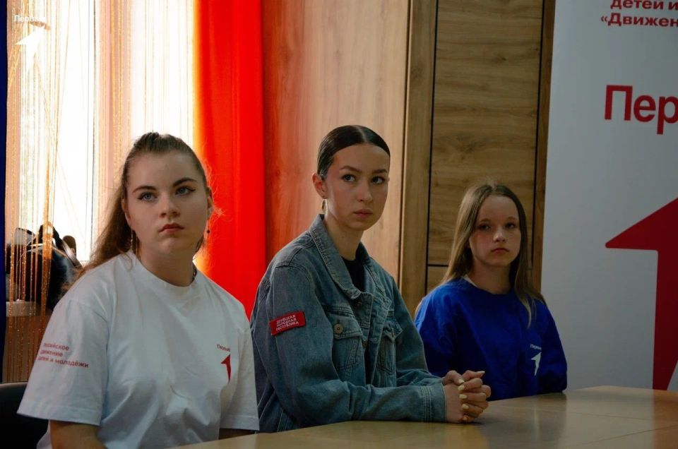 Иван Приходько: День шахтёра с Первыми. В Горловке состоялось торжественное мероприятие, посвящённое Дню шахтёра! Ключевым моментом праздника стала прямая линия с нашим шеф-регионом — Кузбассом, городом Прокопьевском Иван Приходько: День шахтёра с Первыми. В Горловке состоялось торжественное мероприятие, посвящённое Дню шахтёра! Ключевым моментом праздника стала прямая линия с нашим шеф-регионом — Кузбассом, городом Прокопьевском