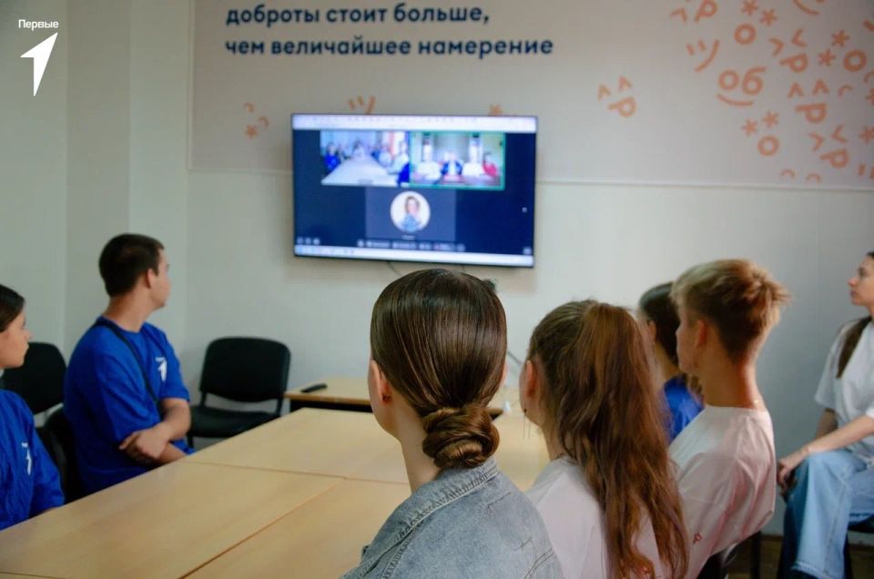 Иван Приходько: День шахтёра с Первыми. В Горловке состоялось торжественное мероприятие, посвящённое Дню шахтёра! Ключевым моментом праздника стала прямая линия с нашим шеф-регионом — Кузбассом, городом Прокопьевском Иван Приходько: День шахтёра с Первыми. В Горловке состоялось торжественное мероприятие, посвящённое Дню шахтёра! Ключевым моментом праздника стала прямая линия с нашим шеф-регионом — Кузбассом, городом Прокопьевском