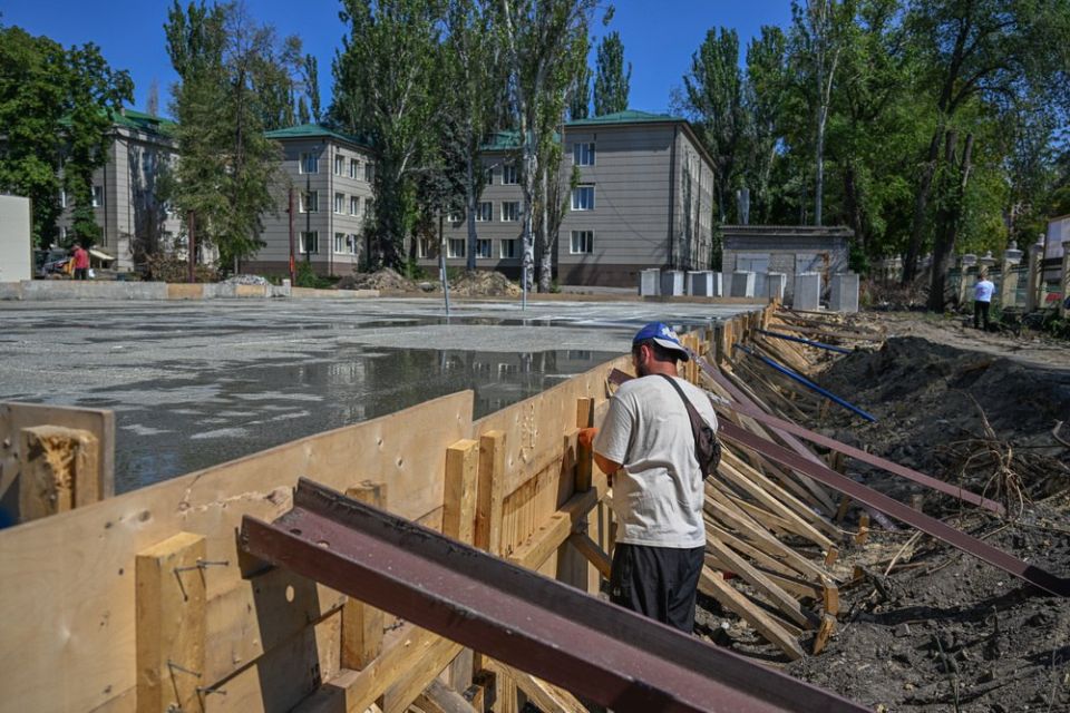 Денис Пушилин: В Донецке строим современную микробиологическую лабораторию для быстрой диагностики Денис Пушилин: В Донецке строим современную микробиологическую лабораторию для быстрой диагностики