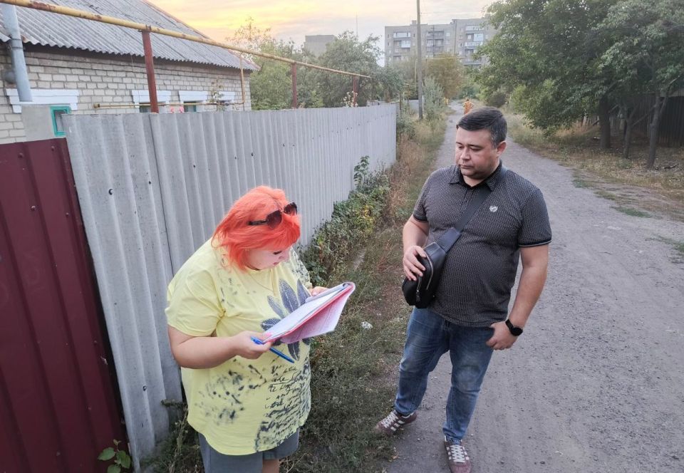 Иван Приходько: Во исполнение указания Главы Донецкой Народной Республики Дениса Владимировича Пушилина и для рассмотрения жалоб от населения, сегодня, 1 сентября, в одном из поселков Центрально-Городского района Горловки... Иван Приходько: Во исполнение указания Главы Донецкой Народной Республики Дениса Владимировича Пушилина и для рассмотрения жалоб от населения, сегодня, 1 сентября, в одном из поселков Центрально-Городского района Горловки...