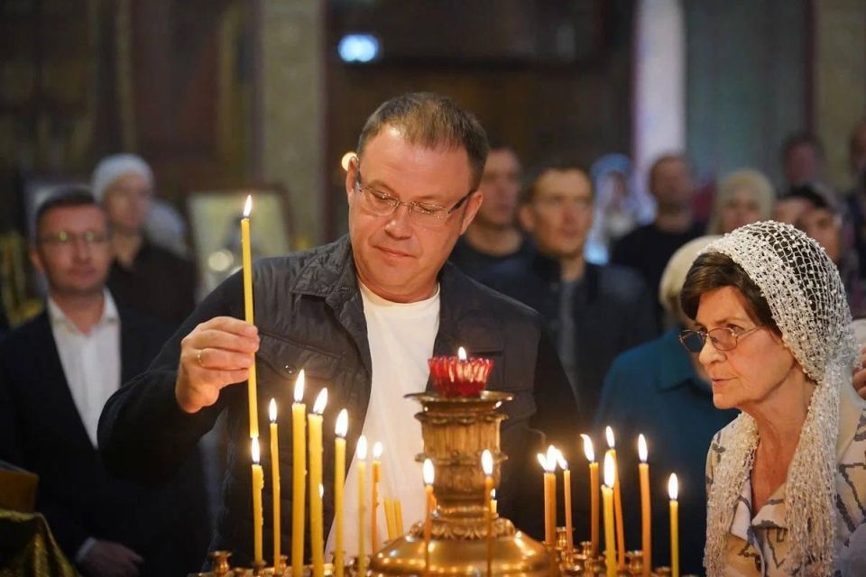 Священнослужители из Горловки приехали в Кузбасс на День шахтера Священнослужители из Горловки приехали в Кузбасс на День шахтера
