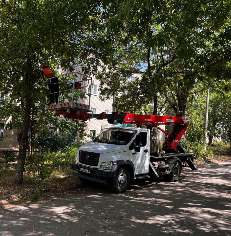 МУП «Простор» ежедневно выполняет все необходимые работы по содержанию городских улиц МУП «Простор» ежедневно выполняет все необходимые работы по содержанию городских улиц