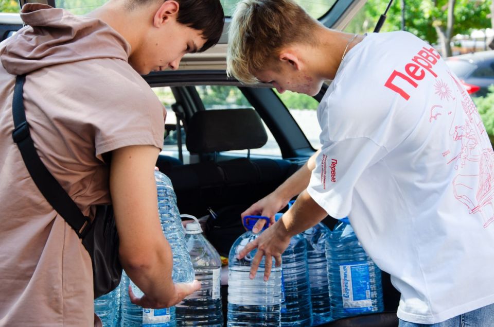 Иван Приходько: В Горловке организовали адресную доставку воды для нуждающихся Иван Приходько: В Горловке организовали адресную доставку воды для нуждающихся