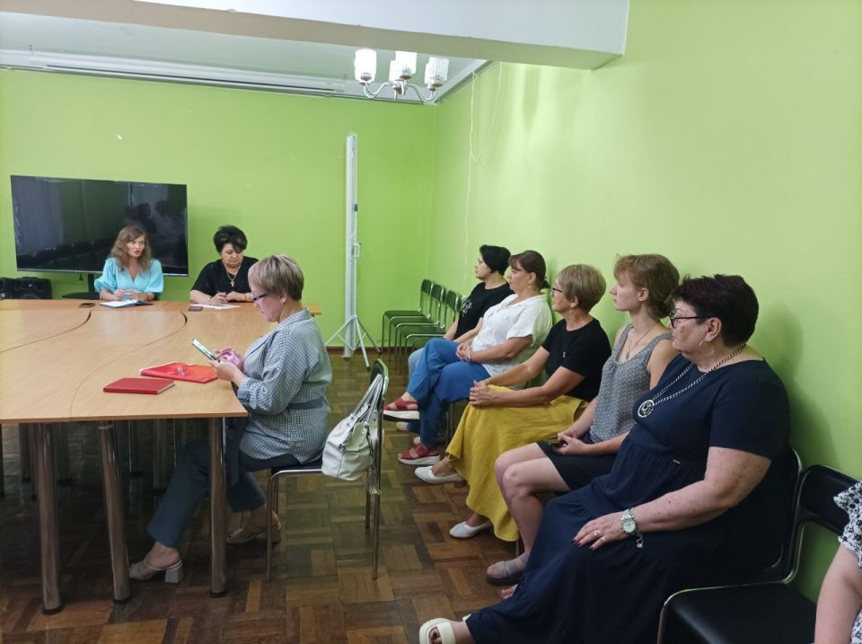 Иван Приходько: В Центрально-Городском районе Горловки прошла встреча с трудовыми коллективами Иван Приходько: В Центрально-Городском районе Горловки прошла встреча с трудовыми коллективами