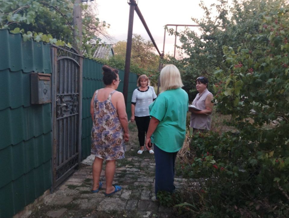 Иван Приходько: В поселке, расположенном в Калининском районе Горловки, сегодня прошла плановая инспекция, направленная на контроль использования воды частными потребителями Иван Приходько: В поселке, расположенном в Калининском районе Горловки, сегодня прошла плановая инспекция, направленная на контроль использования воды частными потребителями