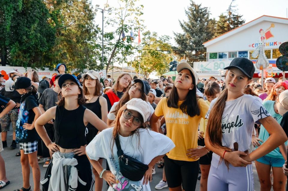 Кузбасс завершил программу оздоровления юных жителей Горловки Кузбасс завершил программу оздоровления юных жителей Горловки