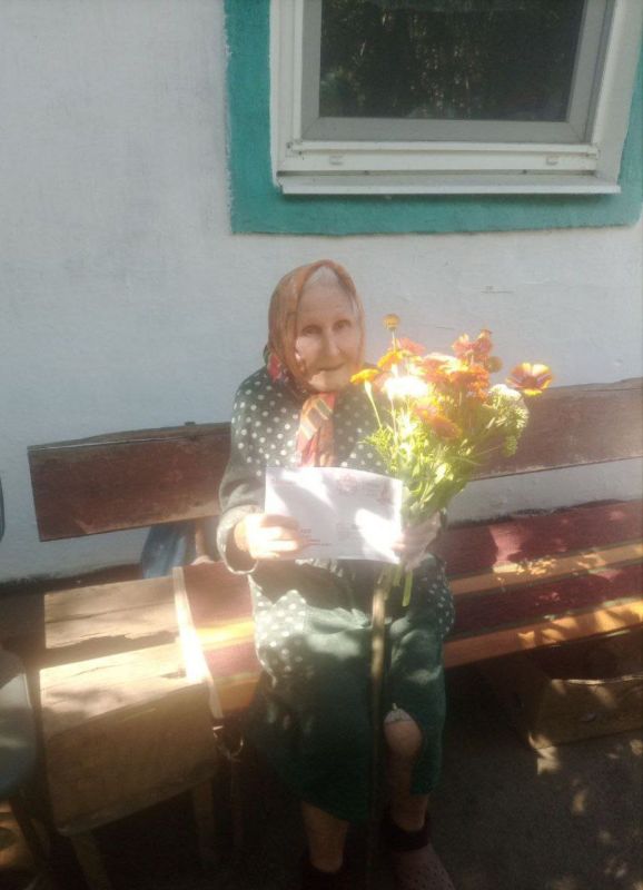 Иван Приходько: В Никитовском районе Горловки поздравили участников Великой Отечественной войны с Днем освобождения Донбасса Иван Приходько: В Никитовском районе Горловки поздравили участников Великой Отечественной войны с Днем освобождения Донбасса