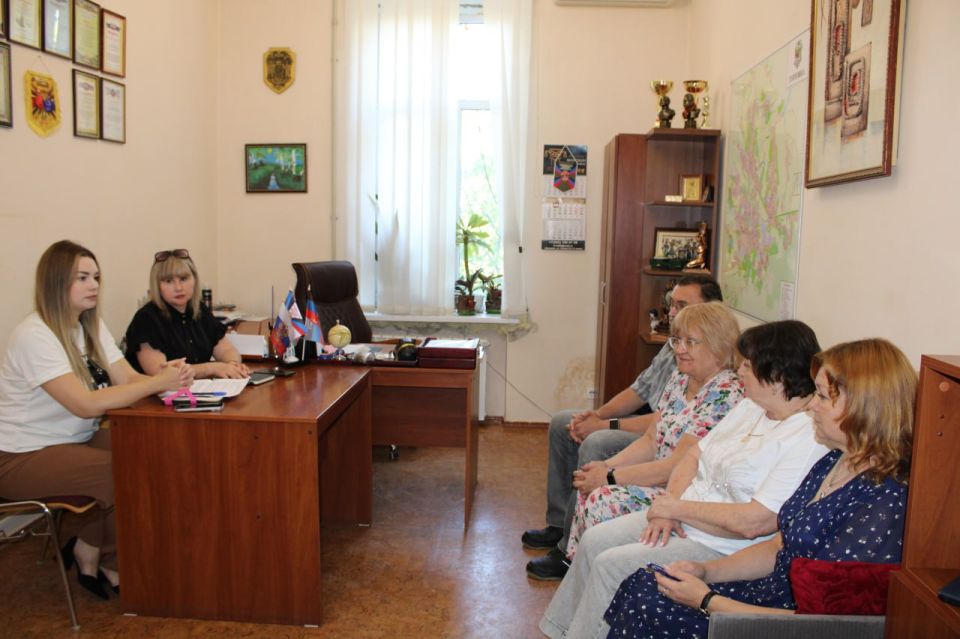 Иван Приходько: Состоялись встречи руководства администрации городского округа Горловка с трудовыми коллективами Иван Приходько: Состоялись встречи руководства администрации городского округа Горловка с трудовыми коллективами