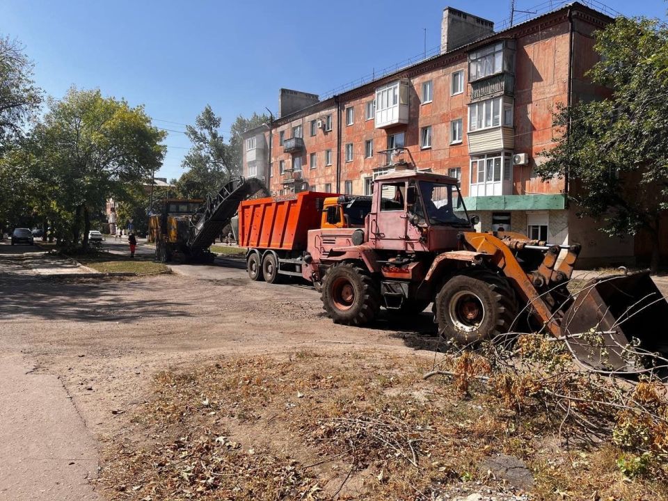 МУП «Простор» ежедневно выполняет все необходимые работы по содержанию городских улиц МУП «Простор» ежедневно выполняет все необходимые работы по содержанию городских улиц