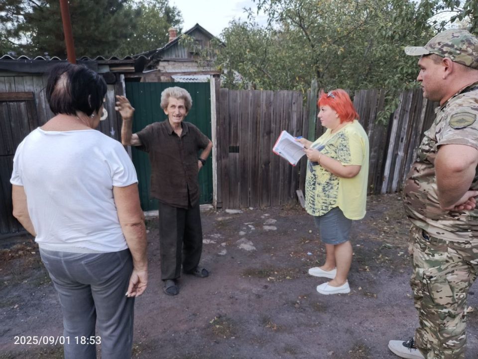 Роман Конев: Во исполнение указания Главы Донецкой Народной Республики Дениса Владимировича Пушилина и для рассмотрения жалоб от населения, 1 сентября в одном из посёлков Центрально-Городского района Горловки была проведена...