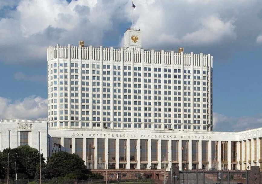 Денис Пушилин: В следующем году в населенных пунктах Республики массово вырастут строительные краны