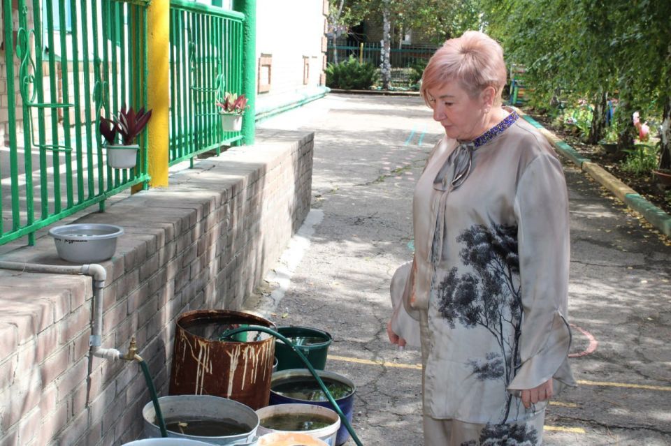 Роман Конев: 3 сентября 2025 года во исполнение поручения Главы Донецкой Народной Республики депутаты Горловского городского совета Донецкой Народной Республики Наталия Ботвина, София Потапова, Нелля Якуненко, Светлана... Роман Конев: 3 сентября 2025 года во исполнение поручения Главы Донецкой Народной Республики депутаты Горловского городского совета Донецкой Народной Республики Наталия Ботвина, София Потапова, Нелля Якуненко, Светлана...