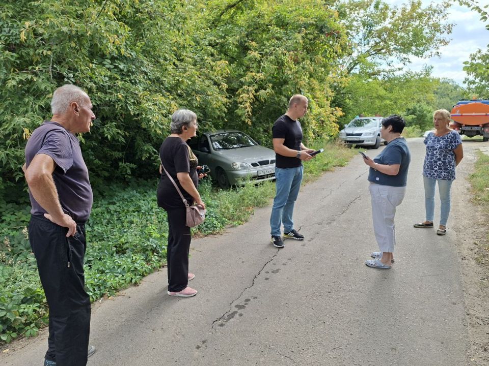 Сергей Скиданов: Сегодня мой помощник, Чадин Олег Валерьевич, встретился с жителями улицы Байдукова Сергей Скиданов: Сегодня мой помощник, Чадин Олег Валерьевич, встретился с жителями улицы Байдукова