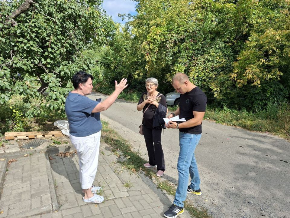 Сергей Скиданов: Сегодня мой помощник, Чадин Олег Валерьевич, встретился с жителями улицы Байдукова Сергей Скиданов: Сегодня мой помощник, Чадин Олег Валерьевич, встретился с жителями улицы Байдукова